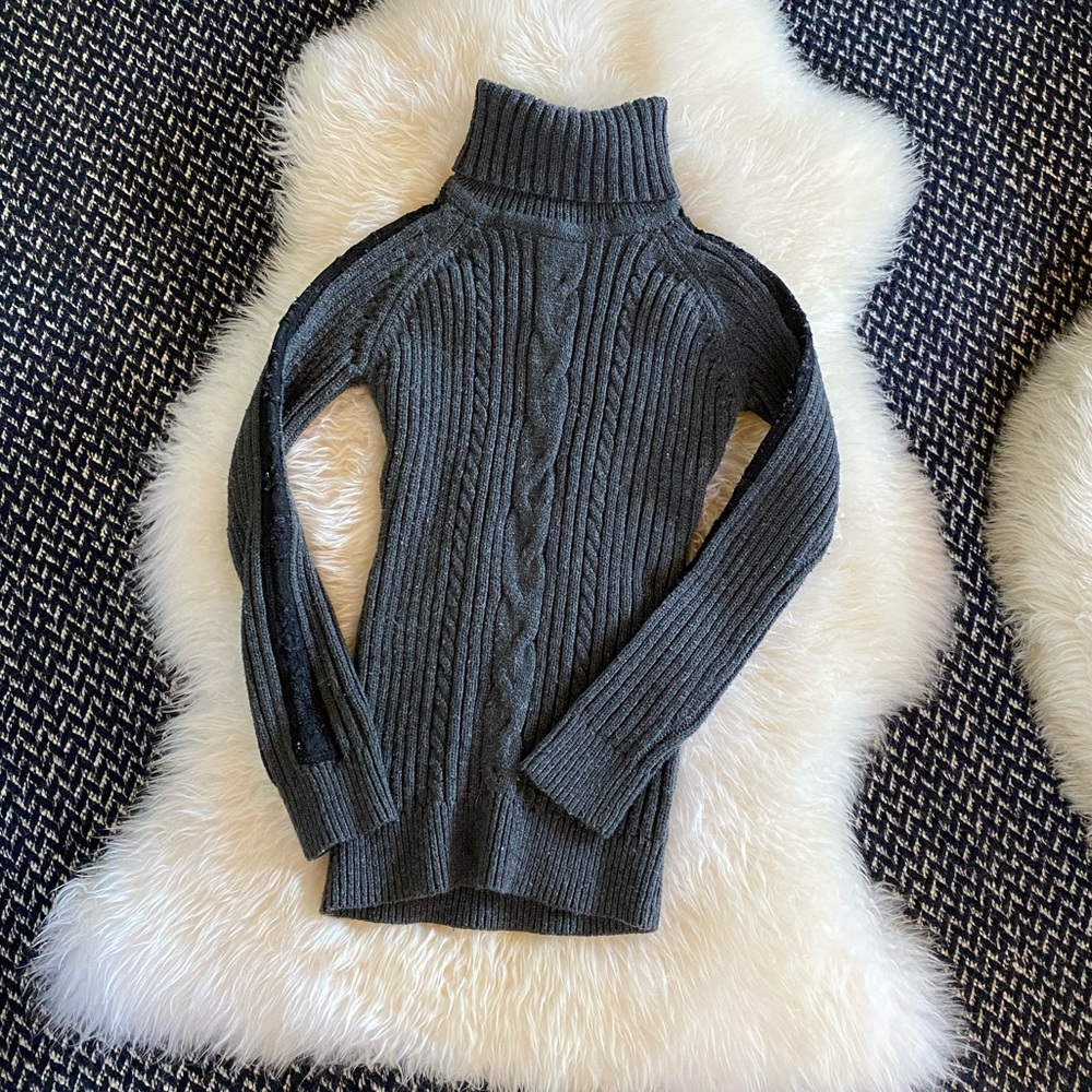 Bebe cable knit sweater turtle neck